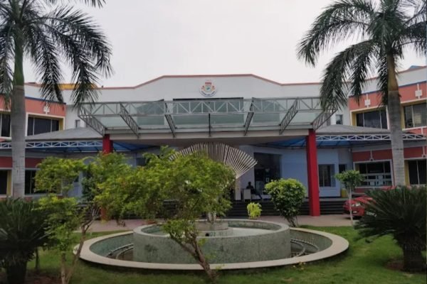 Injambakkam School